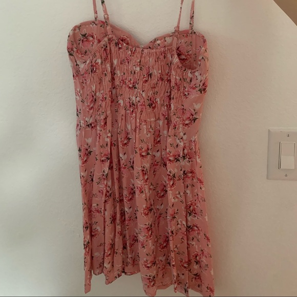 Pink Summer Dress - Picture 2 of 2